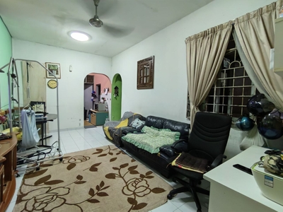 Walking Distance to LRT Station Orchid Apartment Puchong Prima for Sale