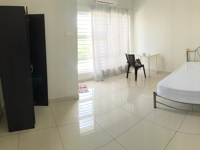 Master bedroom Bandar Botanic Klang for rent
