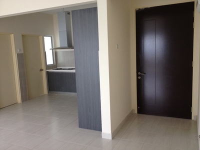 Full Loan !! Koi Kinrara Suites @ Puchong For Sale !! Corner Lot !! Excellent Condition !! Jalan Puchong !! IOI Mall Puchong !! LDP Highway !!