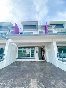 Good Condition 2 Storey House Meranti Hillpark Puncak Alam For Rent
