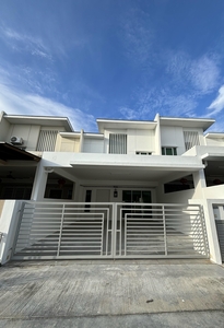 Hijayu Sendayan 22x80 House For Rent