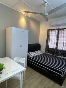 20% Discount!!!Clean Fully Furnished Middle Room at Pusat Bandar Puchong, Puchong
