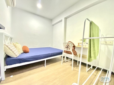 Join Our Student-Freindly Chic Co-Living Accomodation Only 4 Mins Drive To UNITAR