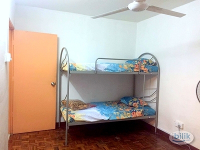 Master Room at Dahlia Apartment, Setapak