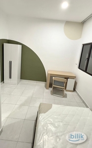 Medium Bedroom to Rent RM680/monthly