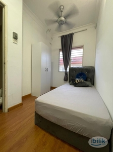 Middle Room at Aurora Residence, Puchong