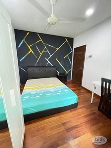 ZERO DEPOSIT Room Located at KLCC ☕ Room only 4 min Walk To Megan Avenue ️