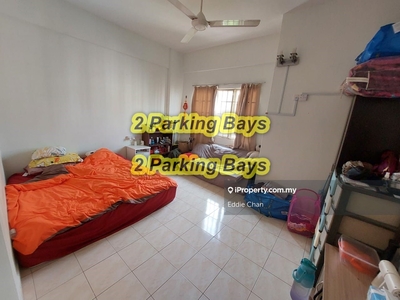 2 Parking Bays Unit for Sale, Rare, Cheap Maintenance Fee, Corner