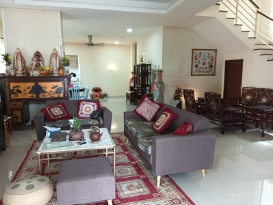 3 Storey Bungalow Fully Furnished For Sale
