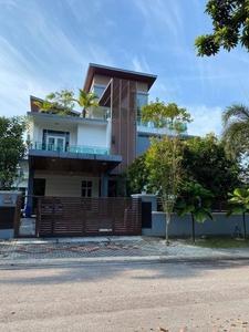 3 Storey Bungalow With Swimming Pool At Exclusive Neighbourhood TAR Villa Ampang