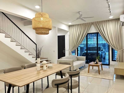 4 room Landed for rent in Shah Alam, Selangor, Malaysia. Book a 360 virtual tour today! | SPEEDHOME