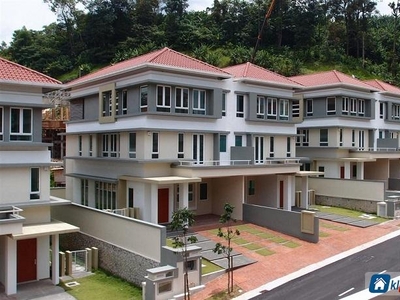 5 bedroom Semi-detached House for sale in Damansara Perdana