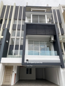 5 Story House in Happy Garden with lift for sale