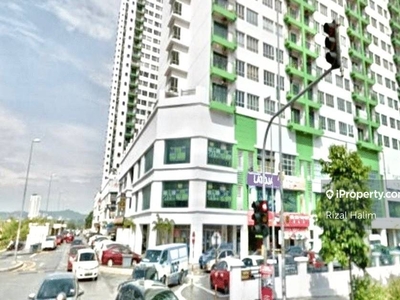 Balkoni Klcc View, Oug Parklane Serviced Apartment, Jalan Klang Lama