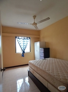 Bayu Tasik Condo 2 at Bandar Sri Permaisuri Room For Rent