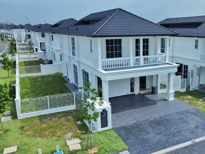 [ CORNER LOT ] 2 Sty Bungalow House New Township at Eco Majestic