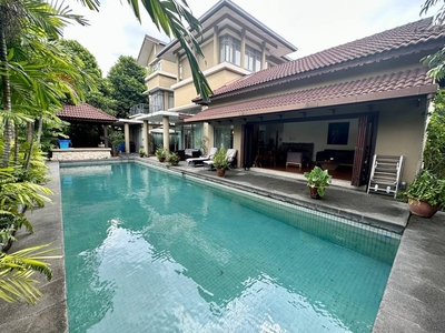 ENDLOT Bungalow House 3 1/2 with Private Swimming Pool Dutamas KL