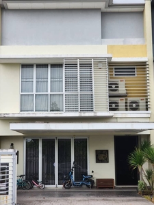 FACING OPEN Elmina Garden Cressida and Fully Furnished House