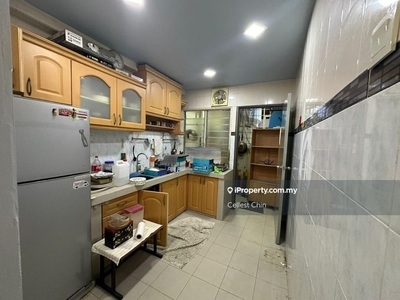 Forest Green freehold Condo Sg Long for sale