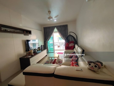Freehold Fully Furnished 3 Bedrooms Level 2 Klebang 8 Condominiums