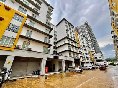 LARGE CORNER LOT 162 Residency Apartment Selayang Selangor