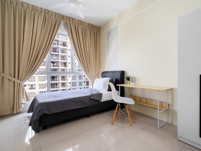 PREMIUM Middle Room with Unlimited High Speed WIFI Including Utilities at Keramat, Kuala Lumpur