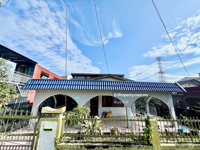 Prime Area, Near School Bungalow House Taman Sri Delima Kepong