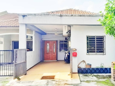 [ RENOVATED & EXTENDED] Single storey house SP1 Bandar Saujana Putra, Jenjarom