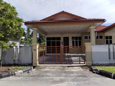 Rumah Berkembar Setingkat di Kuala Kurau, Perak