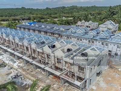 Rumah Teres 2 tingkat baru di kampung lombong Shah Alam Sek 29