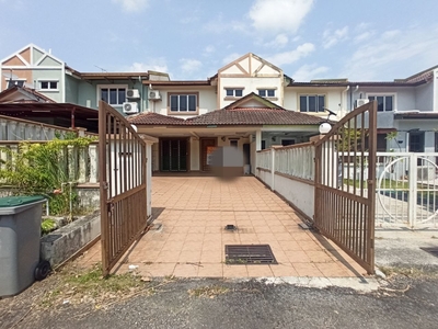 TANAH LUAS Rumah Teres untuk Dijual di Desa Casuarina Nilai Negeri Sembilan Terrace House with Extra Land for Sale