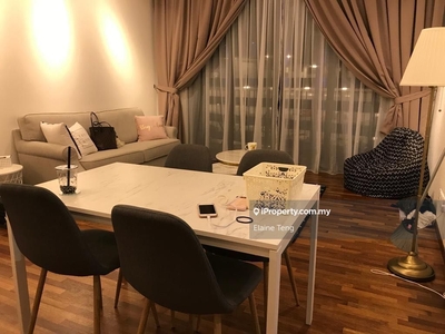 The Tamarind 1047sqtt Fully Renovated Fully Furnished 2 Carpark