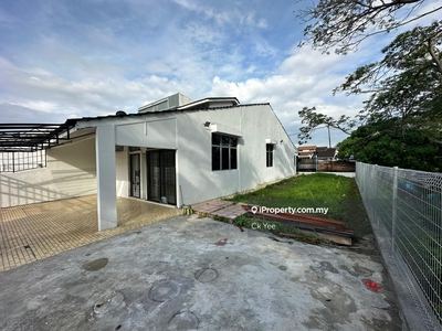 Corner Lot With Huge Land 40 x 80 , 1 Storey Terraced House , Kepong