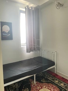 Single bedroom For Rent