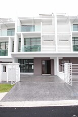3 storey link house, Limited unit in Kinrara Residences, Bandar Kinrara