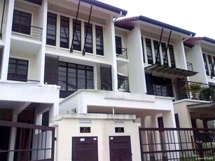 BK5E Hening, Bandar Kinrara Puchong, 2.5 storey terrace house