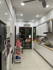 BK8 Emerald Freehold, Fully renovated with Good condition