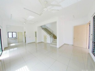BK9,Bandar Kinrara 9,Puchong, 2.5 Storey terrace corner for sale