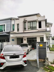 CORNER UNIT 2 Storey Terrace Taman Putra Impiana, Puchong For Rent