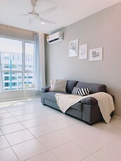 Excellent Condition @ I-Santorini Condominium @ Tanjong Tokong For Rent