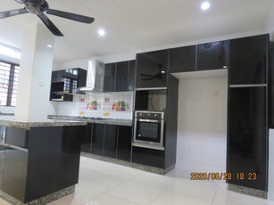 Fully renovated,Fully furnished,Double storey for sale,Lakeside Residences