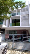 Kinrara Residences, Taman Damai Utama, 3 sty house for sale