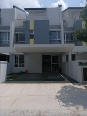 Kota Kemuning, Tropicana Aman Bayan Residences , Fully furnished ,3 storey terrace house for sale