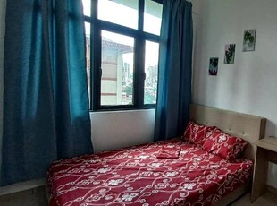 LEGASI KAMPONG BHARU.[MASTER ROOM with Shared bathroom ] Lady’s Unit for rent