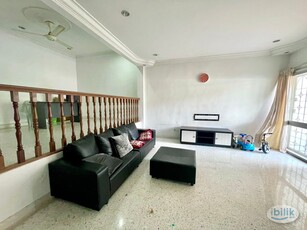 Middle & Master Room for Rent (Landed House SS 2) Low Capacity