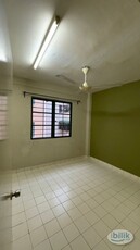 Middle Room at Bandar Sri Damansara, Petaling Jaya