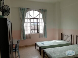 Middle Room at Flora Green, Bandar Sungai Long