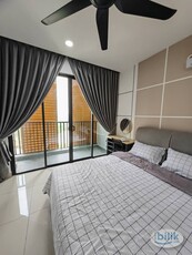 {Near LRT Ara Damansara}✨Balcony Medium Room at Aratre Ara Damansara