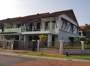 Qaseh 3, BK8 Bandar Kinrara Puchong Fully renovated Corner lot