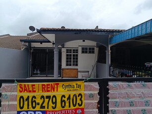 single storey terrace facing no house for sale at Taman Permai 3. house newly painted. moved in condition